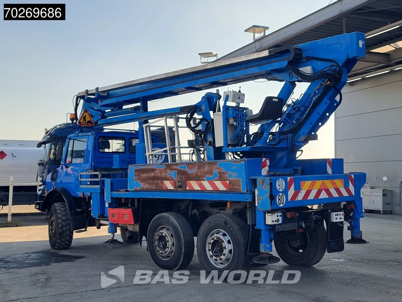 Mercedes-Benz Unimog 6X6 Unimog Engin EGI TP 226 hubarbeitsbühne Manual Euro 2 - Autokran: das Bild 2 Mercedes-Benz Unimog 6X6 Unimog Engin EGI TP 226 hubarbeitsbühne Manual Euro 2 - Autokran: das Bild 2