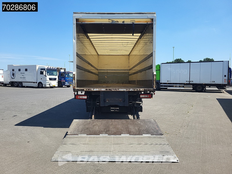 Renault T 380 T 6X2 Ladebordwand Liftachse Hartholz-Boden Euro 6 - Koffer LKW: das Bild 5 Renault T 380 T 6X2 Ladebordwand Liftachse Hartholz-Boden Euro 6 - Koffer LKW: das Bild 5