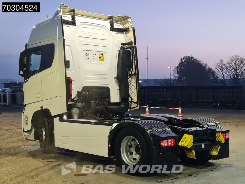 Ford F-Max 500 4X2 Retarder Standklima 2xTanks ACC LED Euro 6 - Sattelzugmaschine: das Bild 2 Ford F-Max 500 4X2 Retarder Standklima 2xTanks ACC LED Euro 6 - Sattelzugmaschine: das Bild 2