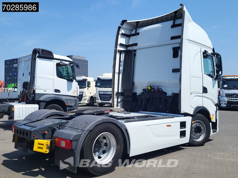 Iveco S-Way 490 4X2 Retarder Standklima 2xTanks Navi ACC LED Euro 6 - Sattelzugmaschine: das Bild 3 Iveco S-Way 490 4X2 Retarder Standklima 2xTanks Navi ACC LED Euro 6 - Sattelzugmaschine: das Bild 3