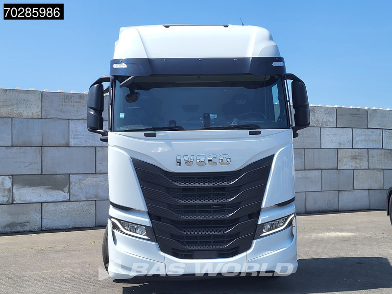 Iveco S-Way 490 4X2 Retarder Standklima 2xTanks Navi ACC LED Euro 6 - Sattelzugmaschine: das Bild 5 Iveco S-Way 490 4X2 Retarder Standklima 2xTanks Navi ACC LED Euro 6 - Sattelzugmaschine: das Bild 5