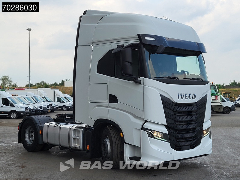 Iveco S-Way 510 S-Way 4X2 Retarder ACC Navi Euro 6 - Sattelzugmaschine: das Bild 3 Iveco S-Way 510 S-Way 4X2 Retarder ACC Navi Euro 6 - Sattelzugmaschine: das Bild 3