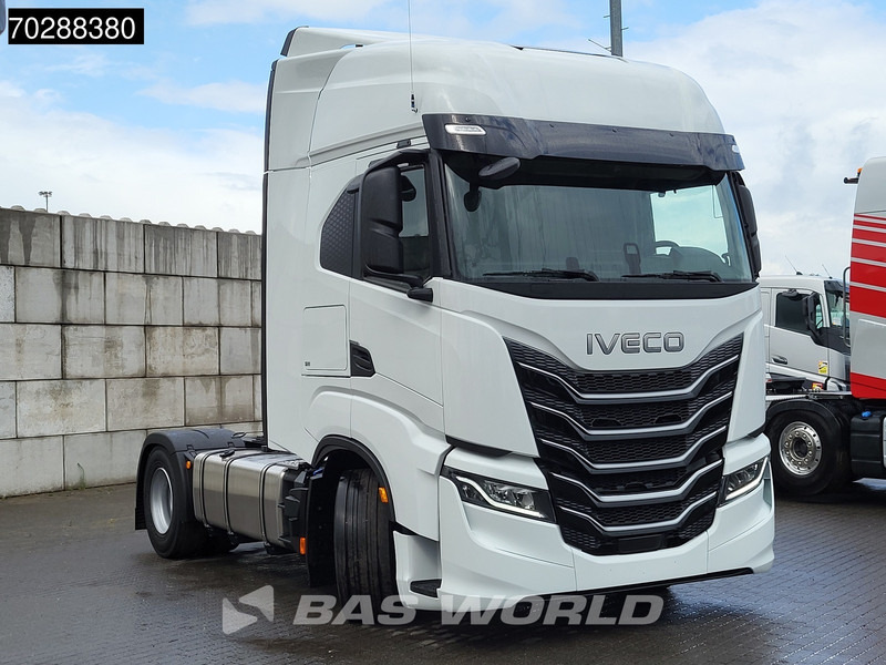 Iveco S-way 580 4X2 NEW! 2x Tanks Navi ACC Standklima - Sattelzugmaschine: das Bild 3 Iveco S-way 580 4X2 NEW! 2x Tanks Navi ACC Standklima - Sattelzugmaschine: das Bild 3