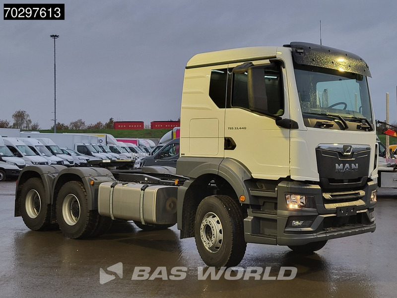 MAN TGS 33.440 6X4 NEW! TN Manual Full-Steel Big-Axle Drumbrakes Euro 2 - Sattelzugmaschine: das Bild 3 MAN TGS 33.440 6X4 NEW! TN Manual Full-Steel Big-Axle Drumbrakes Euro 2 - Sattelzugmaschine: das Bild 3