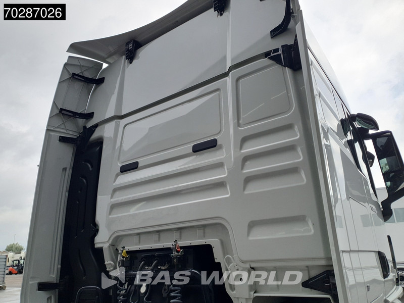 Sattelzugmaschine MAN TGX 18.470 4X2 GX Retarder Mega ACC Euro 6: das Bild 11