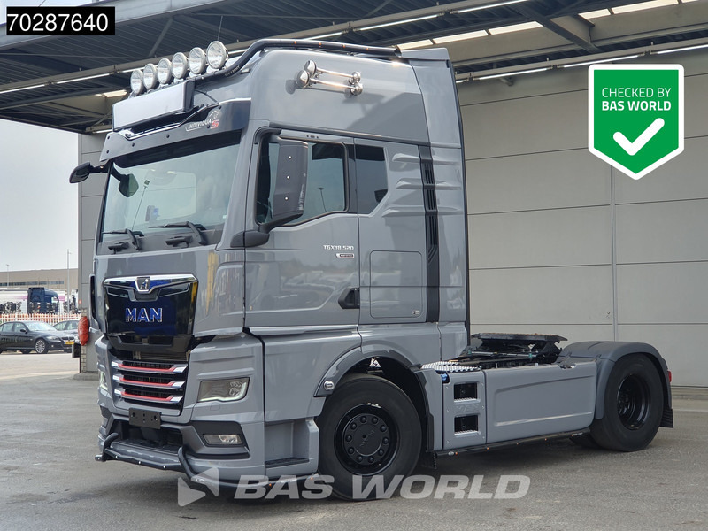 MAN TGX 18.520 4X2 Individual Lion S! GX Retarder Full-Air 2x Tanks Navi LED ACC Euro 6 - Sattelzugmaschine: das Bild 1 MAN TGX 18.520 4X2 Individual Lion S! GX Retarder Full-Air 2x Tanks Navi LED ACC Euro 6 - Sattelzugmaschine: das Bild 1