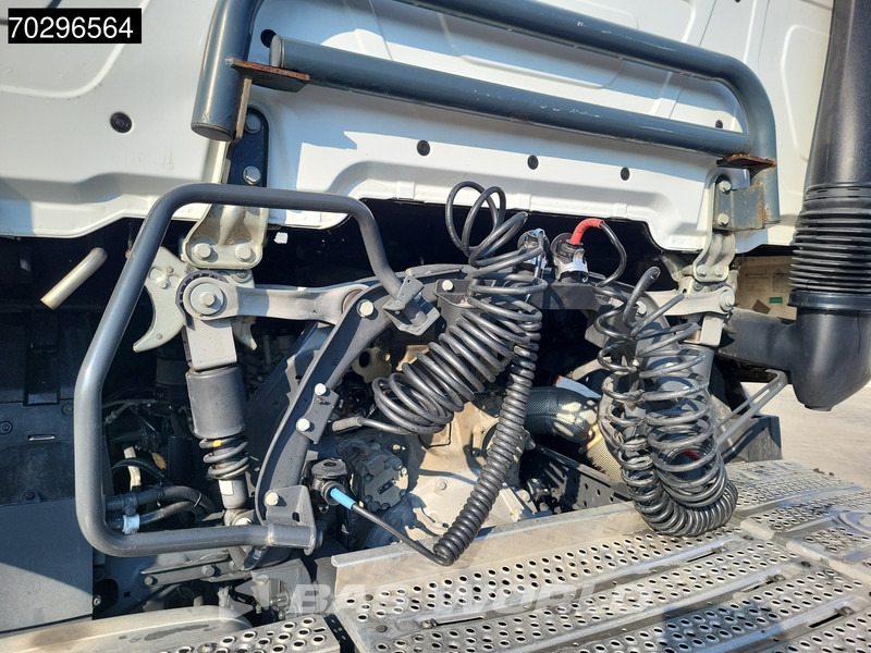 Mercedes-Benz Actros 1845 4X2 BigSpace 2xTanks Led Euro 6 - Sattelzugmaschine: das Bild 5 Mercedes-Benz Actros 1845 4X2 BigSpace 2xTanks Led Euro 6 - Sattelzugmaschine: das Bild 5