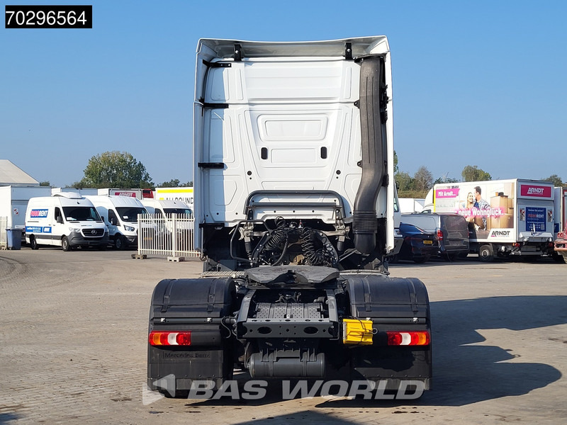 Mercedes-Benz Actros 1845 4X2 BigSpace 2xTanks Led Euro 6 - Sattelzugmaschine: das Bild 3 Mercedes-Benz Actros 1845 4X2 BigSpace 2xTanks Led Euro 6 - Sattelzugmaschine: das Bild 3