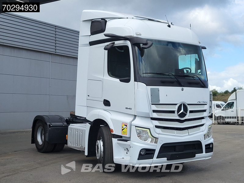 Mercedes-Benz Actros 1845 4X2 StreamSpace ACC Euro 6 - Sattelzugmaschine: das Bild 3 Mercedes-Benz Actros 1845 4X2 StreamSpace ACC Euro 6 - Sattelzugmaschine: das Bild 3