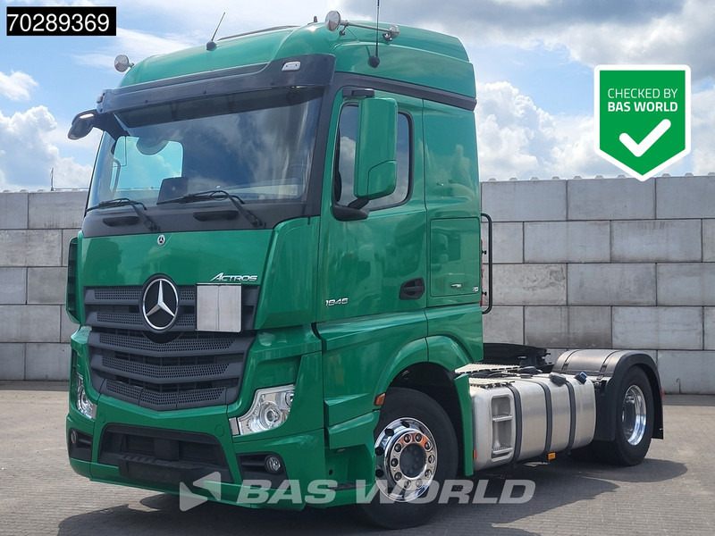 Mercedes-Benz Actros 1846 4X2 StreamSpace PTO DynamicSteering Standklima Alcoa Xenon Euro 6 - Sattelzugmaschine: das Bild 1 Mercedes-Benz Actros 1846 4X2 StreamSpace PTO DynamicSteering Standklima Alcoa Xenon Euro 6 - Sattelzugmaschine: das Bild 1