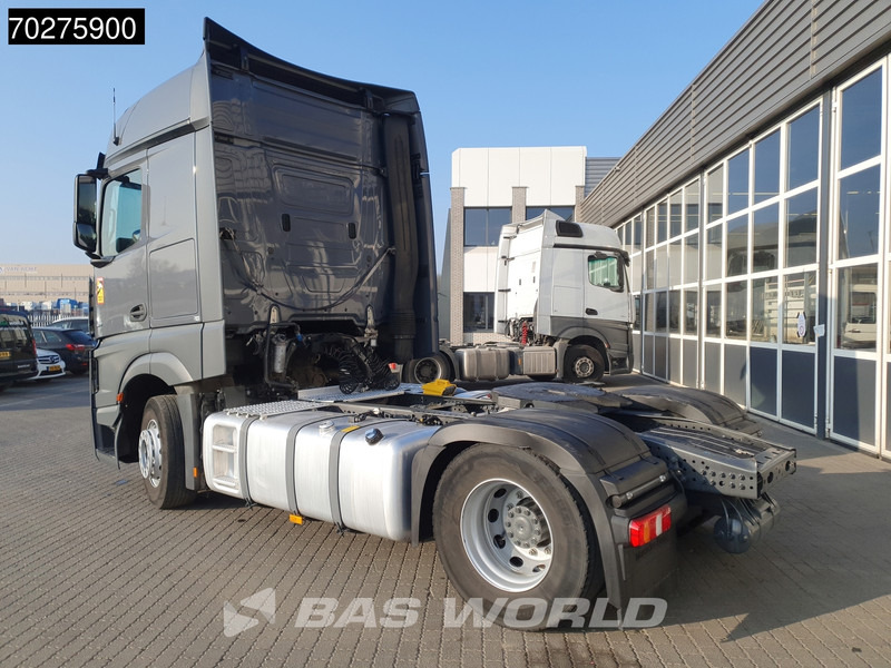 Mercedes-Benz Actros 1851 4X2 BigSpace 2x Tanks - Sattelzugmaschine: das Bild 2 Mercedes-Benz Actros 1851 4X2 BigSpace 2x Tanks - Sattelzugmaschine: das Bild 2
