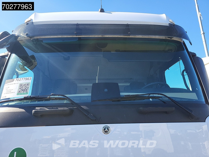 Sattelzugmaschine Mercedes-Benz Actros 1851 Actros 4X2 BigSpace 2x Tanks: das Bild 15