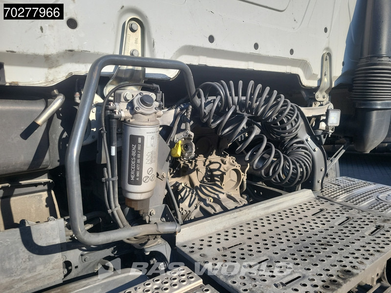 Mercedes-Benz Actros 1851 Actros 4X2 BigSpace 2x Tanks - Sattelzugmaschine: das Bild 3 Mercedes-Benz Actros 1851 Actros 4X2 BigSpace 2x Tanks - Sattelzugmaschine: das Bild 3