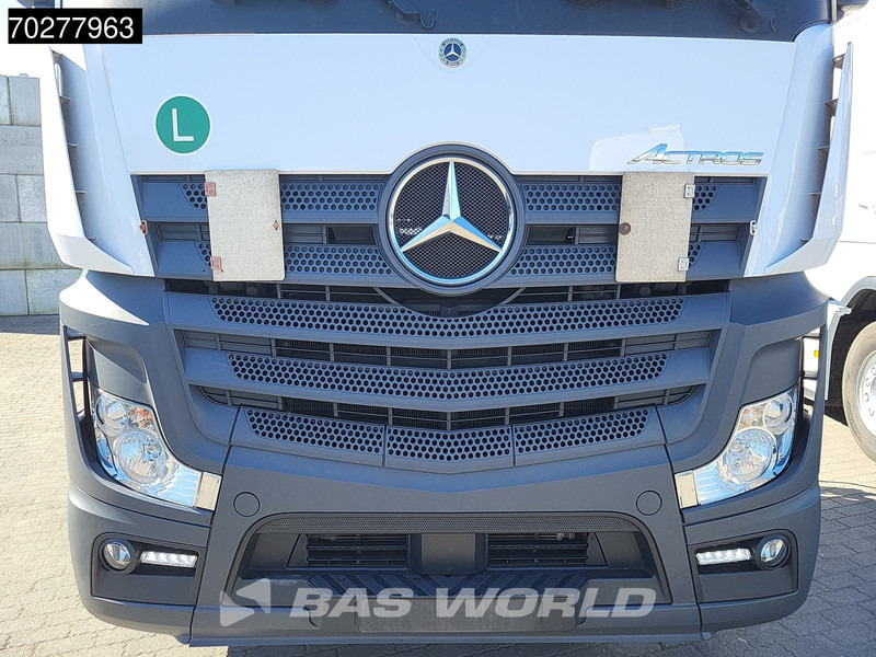 Sattelzugmaschine Mercedes-Benz Actros 1851 Actros 4X2 BigSpace 2x Tanks: das Bild 14