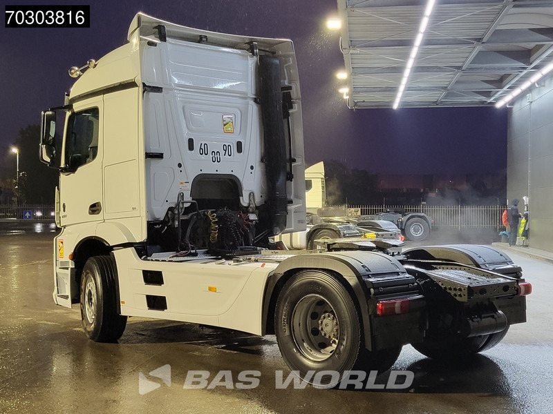 Mercedes-Benz Actros 1851 Actros 4X2 StreamSpace Hydraulik - Sattelzugmaschine: das Bild 2 Mercedes-Benz Actros 1851 Actros 4X2 StreamSpace Hydraulik - Sattelzugmaschine: das Bild 2
