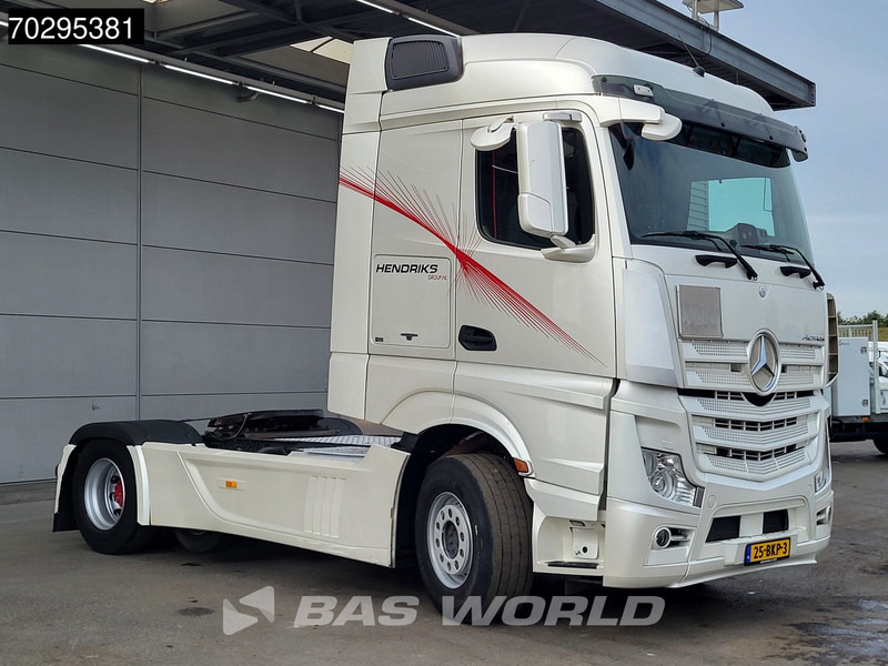 Mercedes-Benz Actros 2348 6X2 StreamSpace NL-Truck Midlift Xenon Euro 6 - Sattelzugmaschine: das Bild 3 Mercedes-Benz Actros 2348 6X2 StreamSpace NL-Truck Midlift Xenon Euro 6 - Sattelzugmaschine: das Bild 3