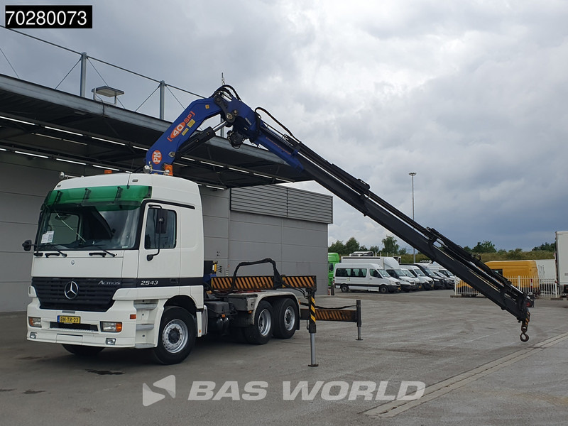 Mercedes-Benz Actros 2543 Actros 6X2 NL-Truck Liftachse 3-Pedals Kran PM 40 SP 2010 Euro 3 - Sattelzugmaschine: das Bild 5 Mercedes-Benz Actros 2543 Actros 6X2 NL-Truck Liftachse 3-Pedals Kran PM 40 SP 2010 Euro 3 - Sattelzugmaschine: das Bild 5