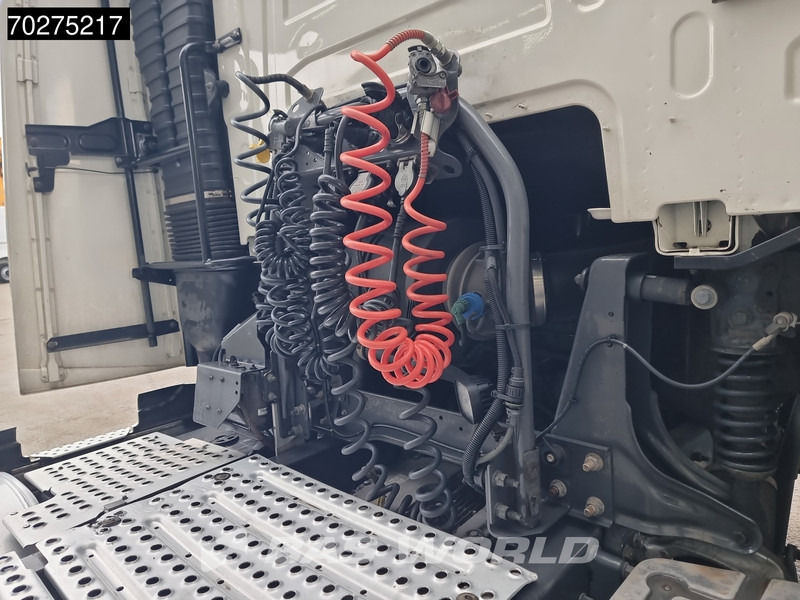 Volvo FH 460 FH 4X2 XL I-park cool 2X Tanks - Sattelzugmaschine: das Bild 5 Volvo FH 460 FH 4X2 XL I-park cool 2X Tanks - Sattelzugmaschine: das Bild 5
