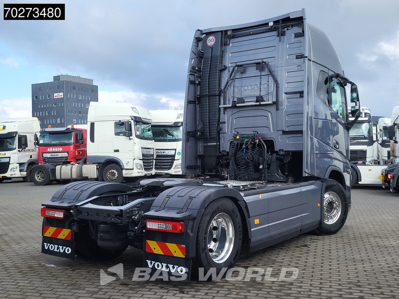 Volvo FH16 750 4X2 2x Tanks Standklima ACC Alcoa's LED - Sattelzugmaschine: das Bild 5 Volvo FH16 750 4X2 2x Tanks Standklima ACC Alcoa's LED - Sattelzugmaschine: das Bild 5