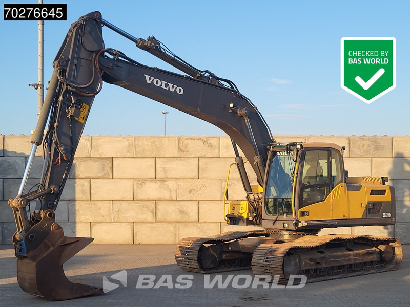Volvo EC220 D L - Kettenbagger: das Bild 1 Volvo EC220 D L - Kettenbagger: das Bild 1