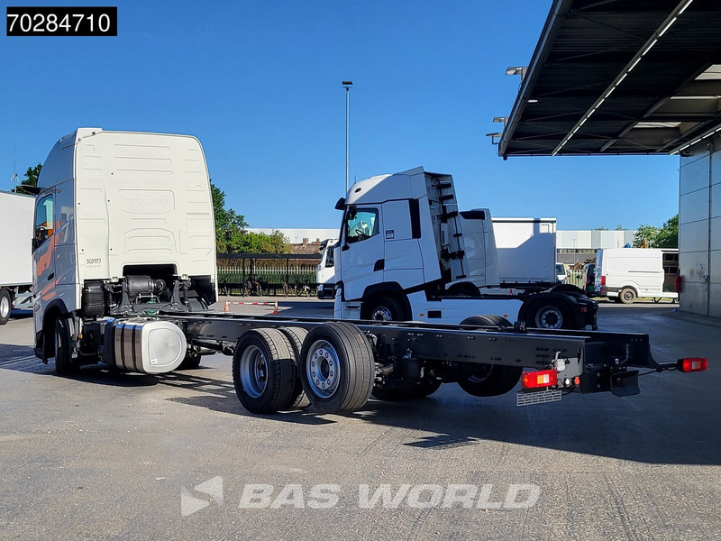 Volvo FH 62 R AERO 6X2 NEW Horsetruck chassis Lift+Lenkachse Dynamic Steering Mirror cam Euro 6 - Fahrgestell LKW: das Bild 2 Volvo FH 62 R AERO 6X2 NEW Horsetruck chassis Lift+Lenkachse Dynamic Steering Mirror cam Euro 6 - Fahrgestell LKW: das Bild 2
