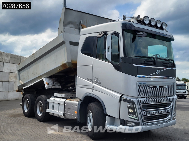 Volvo FH16 650 FH16 6X4 12m3 tipper Big-Axle Automatic Xenon Euro 6 - Kipper: das Bild 3 Volvo FH16 650 FH16 6X4 12m3 tipper Big-Axle Automatic Xenon Euro 6 - Kipper: das Bild 3