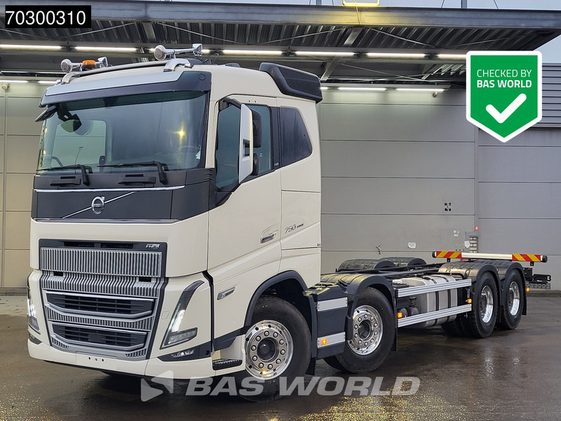Volvo FH16 750 FH 8X4 NEW 8x4 chassis! Air suspension Big-Axle Automatic VEB+ Euro 6 - Fahrgestell LKW: das Bild 1 Volvo FH16 750 FH 8X4 NEW 8x4 chassis! Air suspension Big-Axle Automatic VEB+ Euro 6 - Fahrgestell LKW: das Bild 1