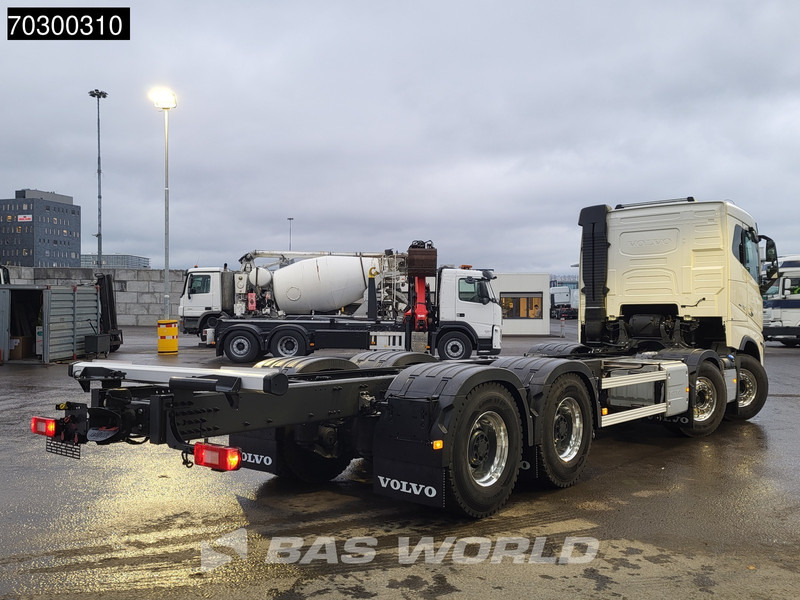 Volvo FH16 750 FH 8X4 NEW 8x4 chassis! Air suspension Big-Axle Automatic VEB+ Euro 6 - Fahrgestell LKW: das Bild 5 Volvo FH16 750 FH 8X4 NEW 8x4 chassis! Air suspension Big-Axle Automatic VEB+ Euro 6 - Fahrgestell LKW: das Bild 5