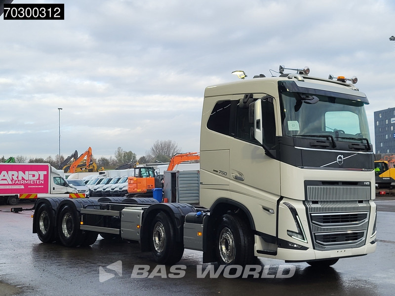 Volvo FH16 750 FH16 8X4 NEW 8x4 chassis! Air suspension Big-Axle Automatic VEB+ Euro 6 - Fahrgestell LKW: das Bild 3 Volvo FH16 750 FH16 8X4 NEW 8x4 chassis! Air suspension Big-Axle Automatic VEB+ Euro 6 - Fahrgestell LKW: das Bild 3