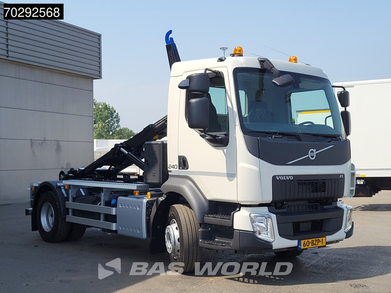 Volvo FL 240 4X2 NEW 2023 registration NL-Truck 8tons hooklift Abrollkipper Manual Euro 6 - Abrollkipper: das Bild 3 Volvo FL 240 4X2 NEW 2023 registration NL-Truck 8tons hooklift Abrollkipper Manual Euro 6 - Abrollkipper: das Bild 3