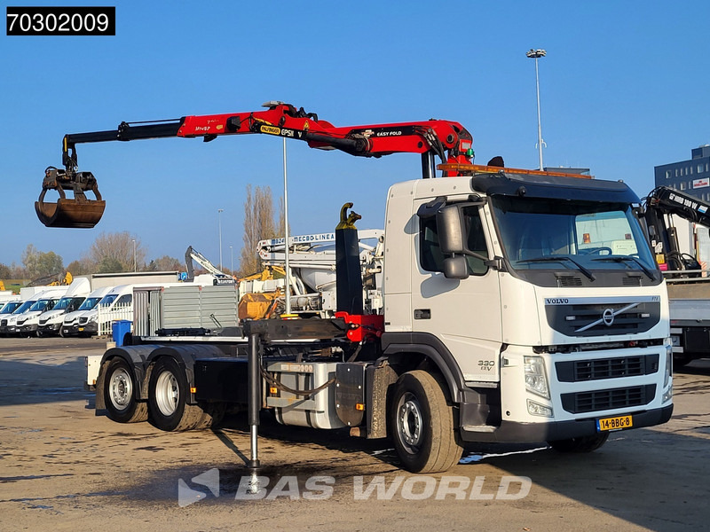 Volvo FM 330 FM 6X2 Palfinger Epsilon Z-Crane VDL Hook Lift+Steering Axle - Abrollkipper, Autokran: das Bild 3 Volvo FM 330 FM 6X2 Palfinger Epsilon Z-Crane VDL Hook Lift+Steering Axle - Abrollkipper, Autokran: das Bild 3