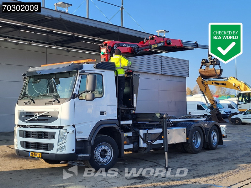 Volvo FM 330 FM 6X2 Palfinger Epsilon Z-Crane VDL Hook Lift+Steering Axle - Abrollkipper, Autokran: das Bild 1 Volvo FM 330 FM 6X2 Palfinger Epsilon Z-Crane VDL Hook Lift+Steering Axle - Abrollkipper, Autokran: das Bild 1