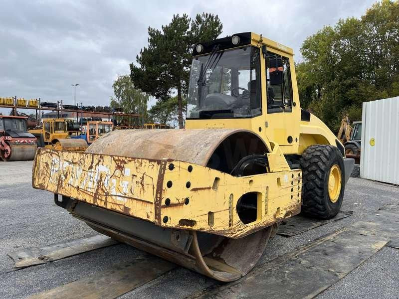 Bomag BW219DH4 - Kombiwalze: das Bild 2 Bomag BW219DH4 - Kombiwalze: das Bild 2
