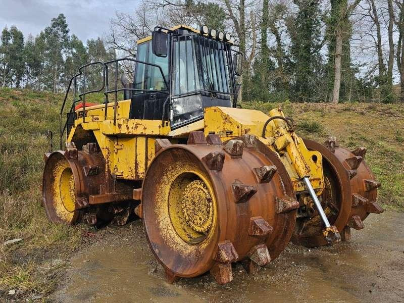 Caterpillar 826GII - Walzenzug: das Bild 1 Caterpillar 826GII - Walzenzug: das Bild 1