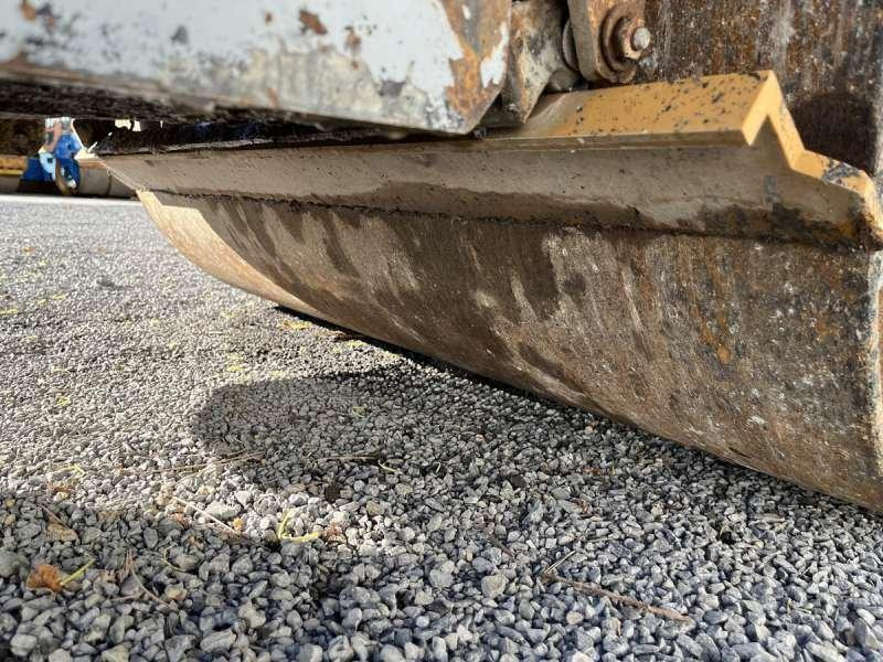 Straßenwalze Caterpillar CB225E: das Bild 17 Straßenwalze Caterpillar CB225E: das Bild 17