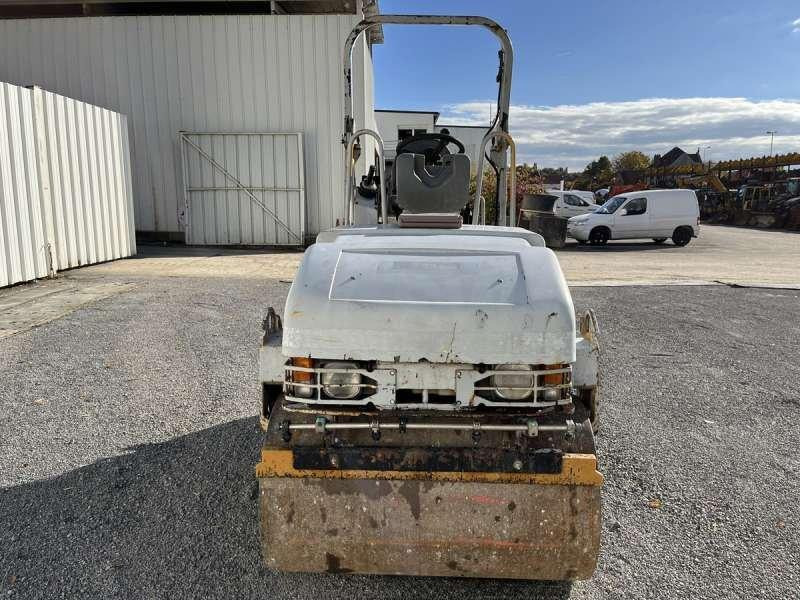 Straßenwalze Caterpillar CB225E: das Bild 9 Straßenwalze Caterpillar CB225E: das Bild 9