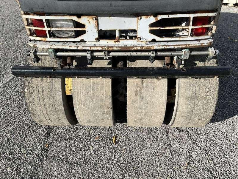 Straßenwalze Caterpillar CB225E: das Bild 20 Straßenwalze Caterpillar CB225E: das Bild 20