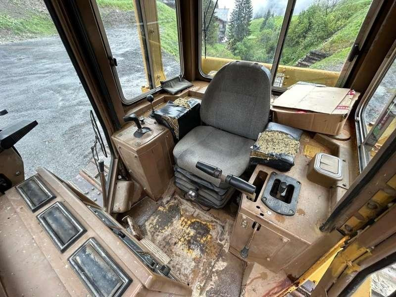 Bulldozer Caterpillar D4H LGP: das Bild 29
