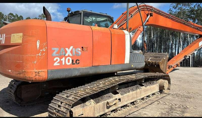 Hitachi ZX210LC-3 - Umschlagbagger: das Bild 2 Hitachi ZX210LC-3 - Umschlagbagger: das Bild 2