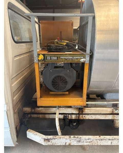 Mercedes 410 A EMULSION + TREMI GRAVILLON - Bitumenspritzmaschine: das Bild 4 Mercedes 410 A EMULSION + TREMI GRAVILLON - Bitumenspritzmaschine: das Bild 4