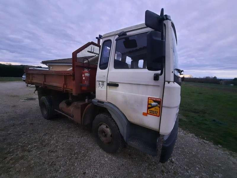 Renault 4X2 - Kipper: das Bild 2 Renault 4X2 - Kipper: das Bild 2