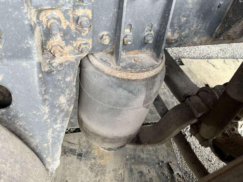 Abrollkipper Renault PREMIUM 370-26 AVEC BOUILLE ACMAR: das Bild 34 Abrollkipper Renault PREMIUM 370-26 AVEC BOUILLE ACMAR: das Bild 34