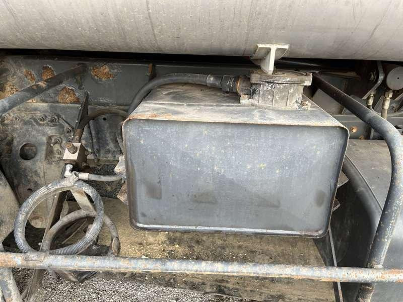 Abrollkipper Renault PREMIUM 370-26 AVEC BOUILLE ACMAR: das Bild 22 Abrollkipper Renault PREMIUM 370-26 AVEC BOUILLE ACMAR: das Bild 22