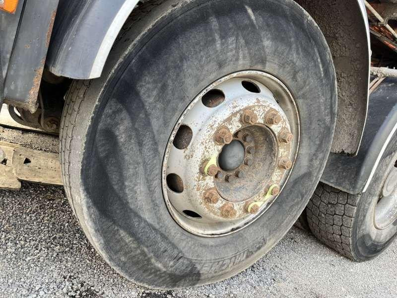 Abrollkipper Renault PREMIUM 370-26 AVEC BOUILLE ACMAR: das Bild 17 Abrollkipper Renault PREMIUM 370-26 AVEC BOUILLE ACMAR: das Bild 17