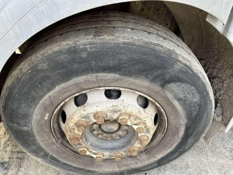 Abrollkipper Renault PREMIUM 370-26 AVEC BOUILLE ACMAR: das Bild 18 Abrollkipper Renault PREMIUM 370-26 AVEC BOUILLE ACMAR: das Bild 18