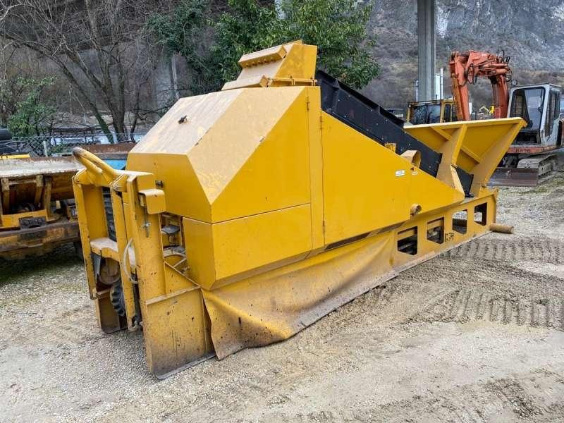 Rubble Master A PERCUSSION MOBILE PAR AMPLI-ROLL RM50 MACHINE SUISSE - Brecher: das Bild 2 Rubble Master A PERCUSSION MOBILE PAR AMPLI-ROLL RM50 MACHINE SUISSE - Brecher: das Bild 2
