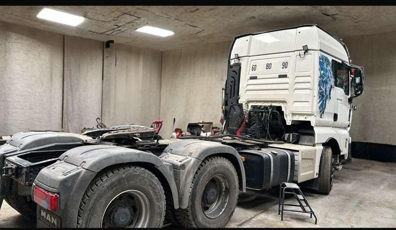 MAN TGX 33.480 - Sattelzugmaschine: das Bild 4 MAN TGX 33.480 - Sattelzugmaschine: das Bild 4