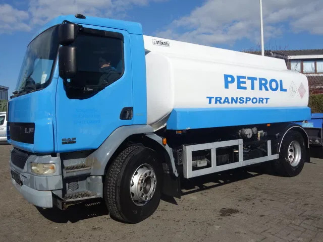 DAF LF 55.220 12000 LITER MANUAL GEARBOX - Tankwagen: das Bild 1 DAF LF 55.220 12000 LITER MANUAL GEARBOX - Tankwagen: das Bild 1