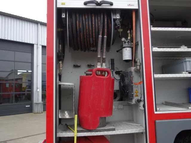 Mercedes-Benz Atego 1828 4X4 GODIVA PUMP - Feuerwehrfahrzeug: das Bild 3 Mercedes-Benz Atego 1828 4X4 GODIVA PUMP - Feuerwehrfahrzeug: das Bild 3