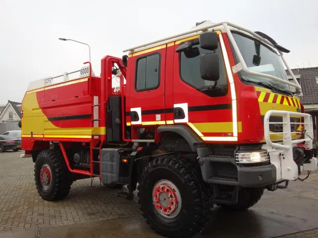 Renault Kerax 410dci euro5,6000 liter water,canon on the roof - Feuerwehrfahrzeug: das Bild 1 Renault Kerax 410dci euro5,6000 liter water,canon on the roof - Feuerwehrfahrzeug: das Bild 1